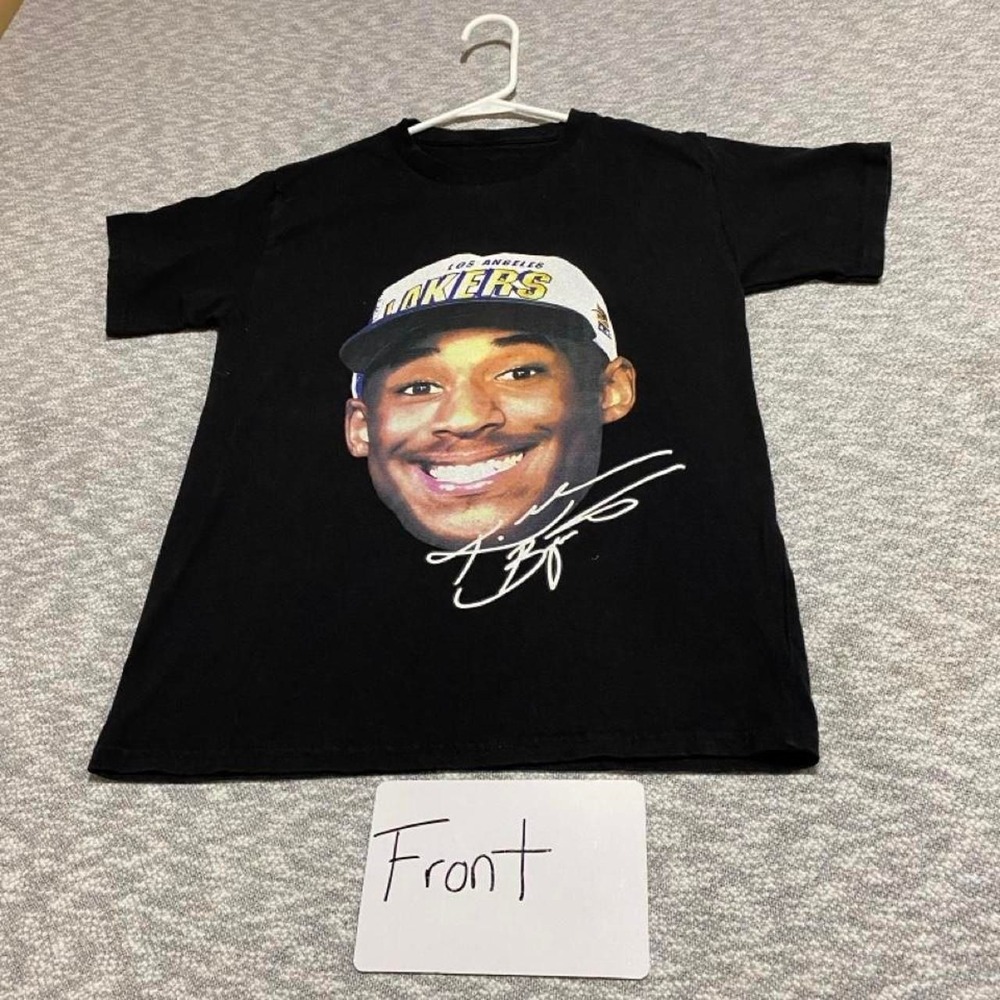 Black Kobe Bryant 100% cotton black t-shirt youth size YL (10-12). SKU-C66